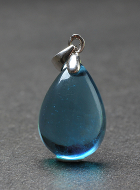 天然蓝色水晶海蓝宝石水滴蛋面吊坠925纯银锁骨项链坠八字五行水