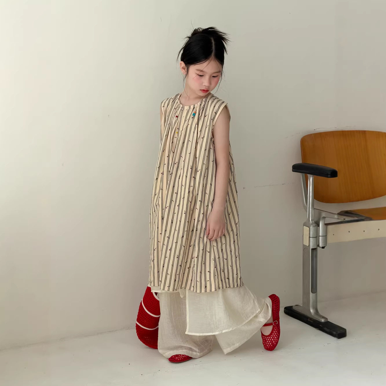 中大童女童夏季韩版竖条纹连衣裙图片