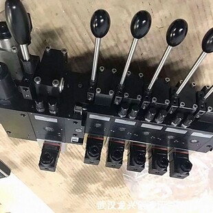 EA2 350 32H40 32L40 PSV4G1F 多路阀RT