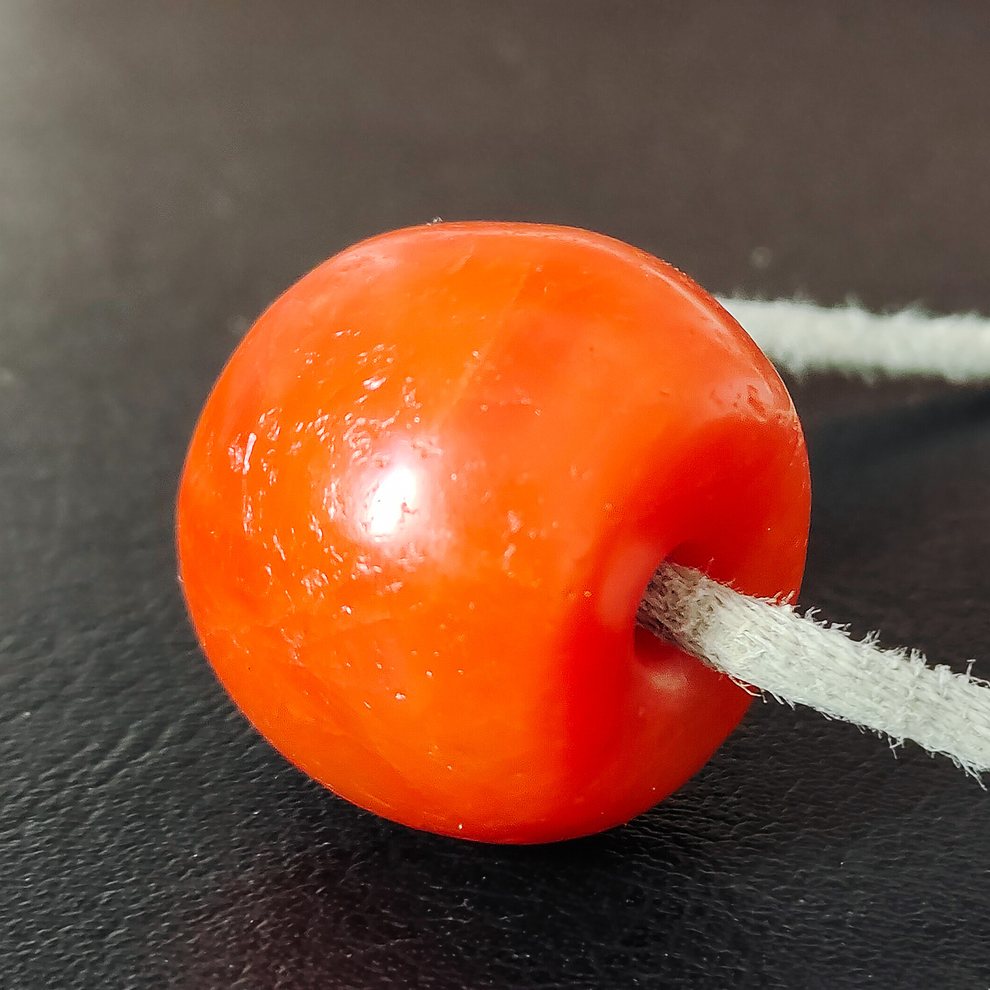 藏传回流天然原矿老甘南红单株锁骨链精品满色满肉柿子吊坠项链男