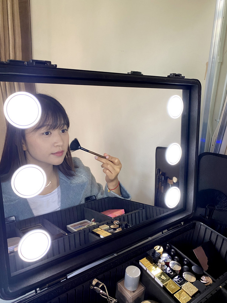 高级大容量拉杆化妆箱专业跟妆师带灯镜子便携美妆纹绣工具收纳箱