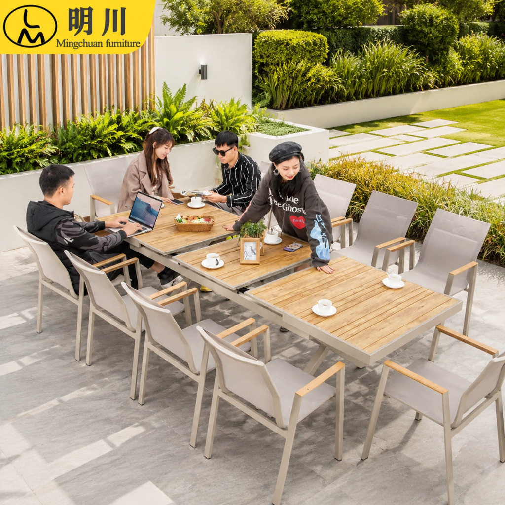 直销户外休闲桌椅庭院拉伸桌别墅花园塑木餐桌椅露天阳台室外餐桌