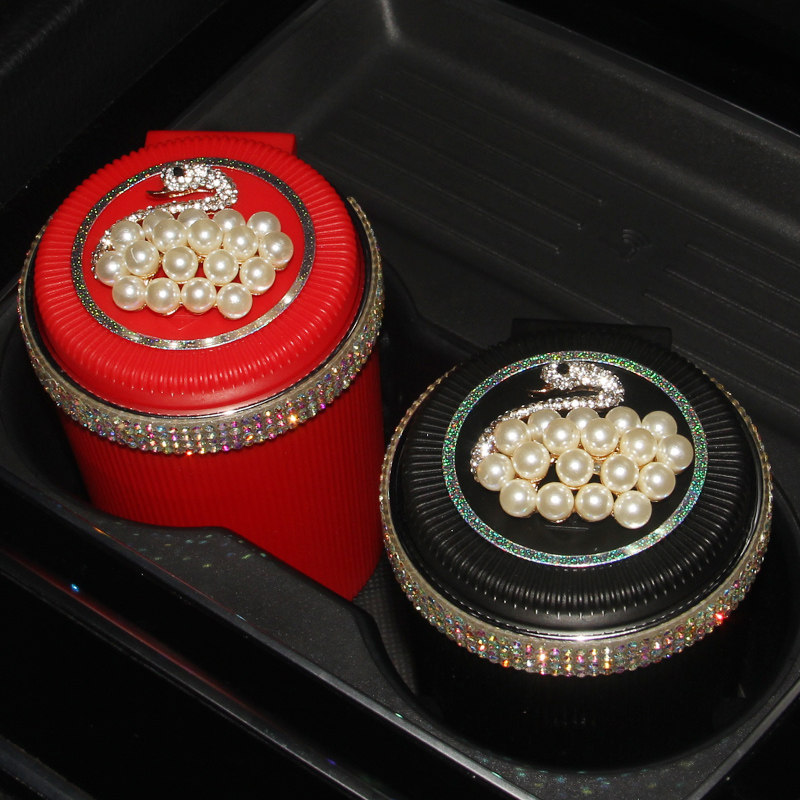 汽车载烟灰缸镶钻创意多功能带盖夜光LED灯专用车内用品大全女士