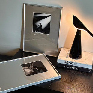 小众艺术感客厅挂画包豪斯中古风装饰画歌厅咖啡厅艺术感银色壁画