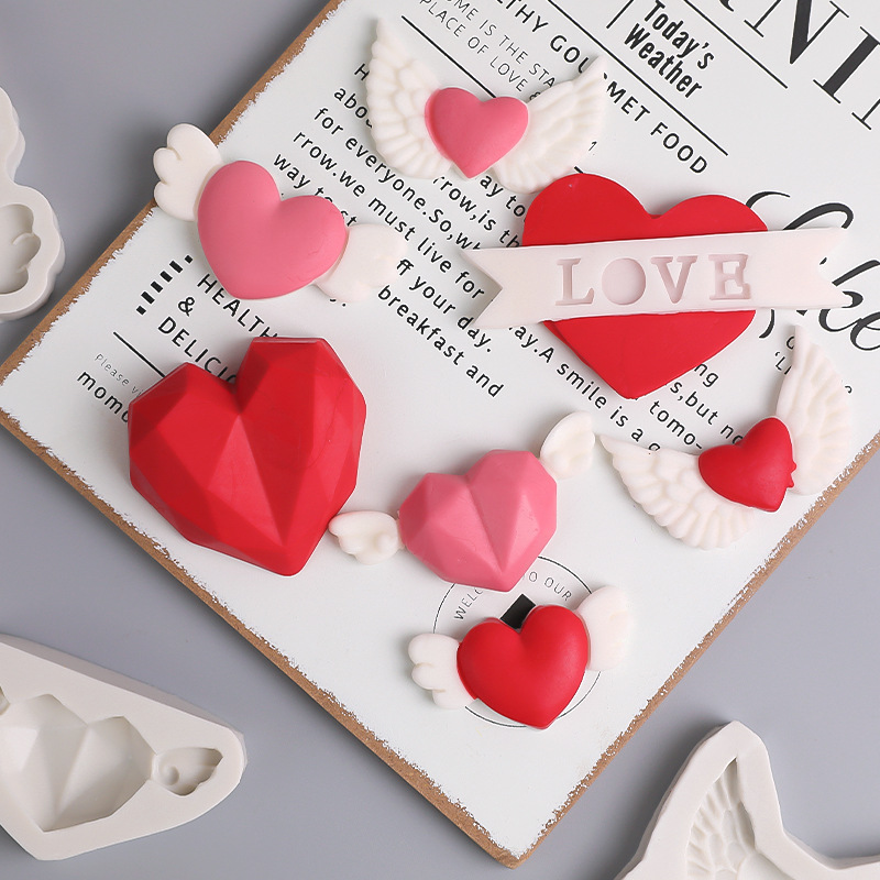 多连爱心翅膀立体心形硅胶