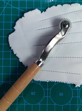 木柄滚轮造型刀翻糖蛋糕切割滚轮垫子压线压边针线纹理烘焙工具