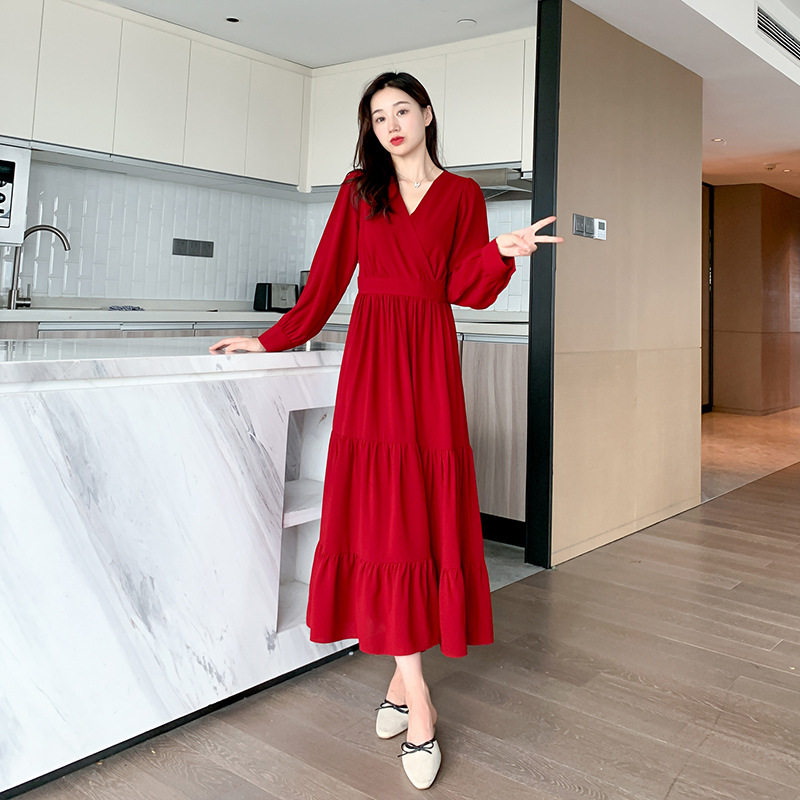 红色连衣裙女春装新款遮肚显瘦订婚敬酒服裙子法式大码胖mm长裙女