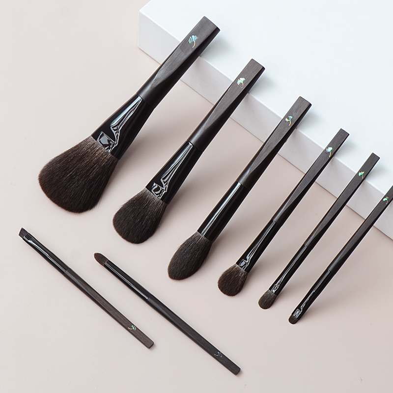 高端灰鼠毛8支套刷动物毛化妆刷