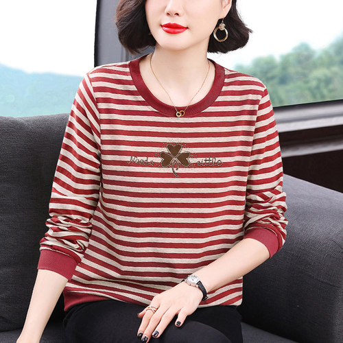 妈妈烫钻洋气条纹打底衫