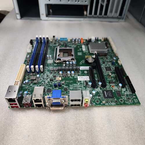 超微X11SCZ-F，C246,IPMI,支持I9,VGA/(议价）