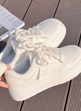 小白鞋女配裙子2025春秋新款学生百搭运动休闲鞋ins日系透气板鞋