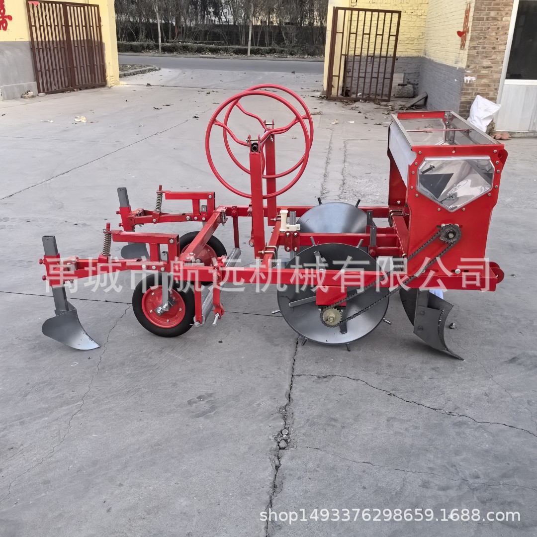 20-50马力拖拉机带的起垄覆膜机 红薯辣椒花菜甘蓝西瓜施肥起垄机