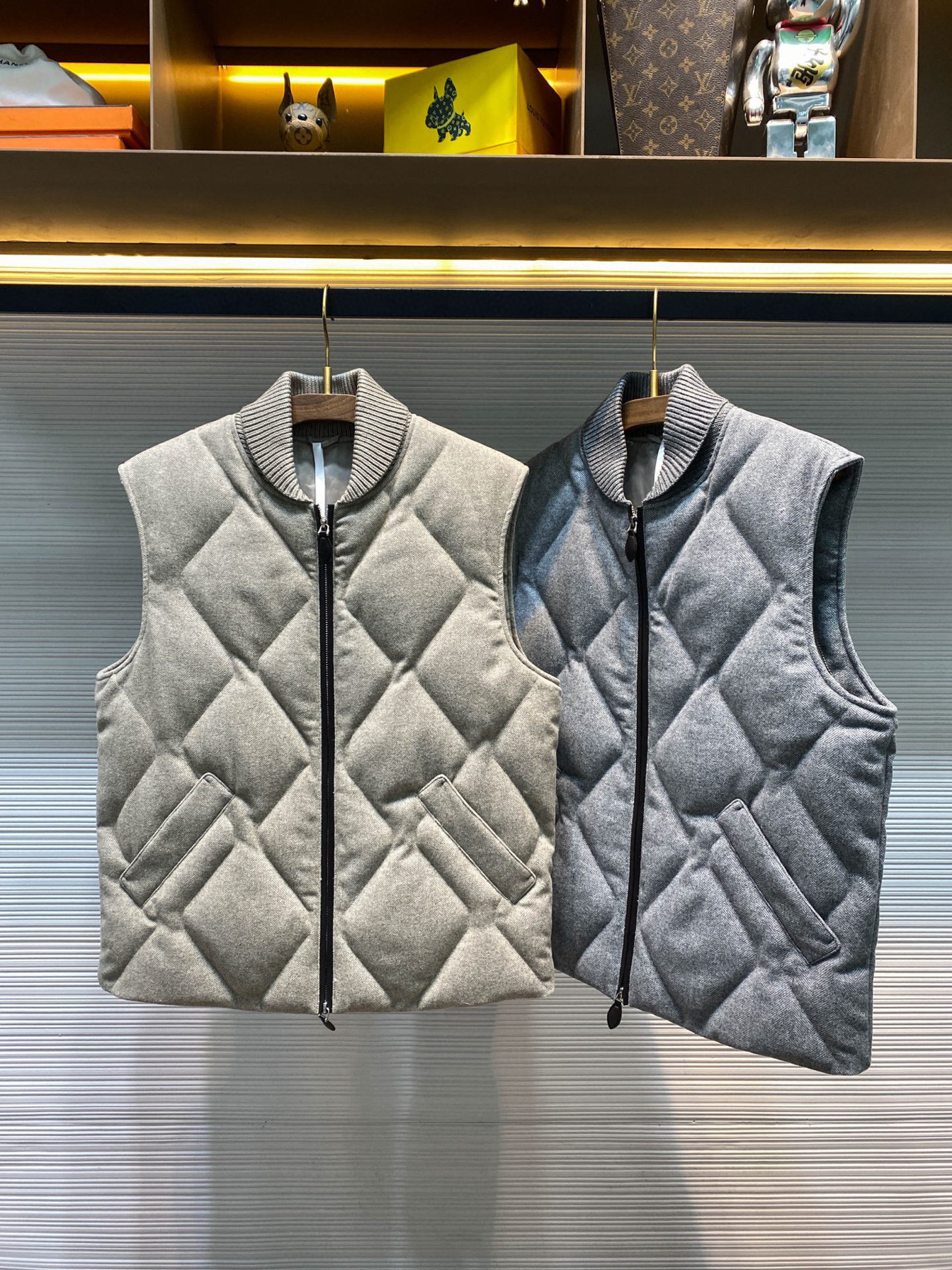 老钱风绵羊毛混纺人字纹男士拼皮拉链门襟白鹅绒立领羽绒马甲外套,男装,羽绒马甲,淘宝优惠券,粉丝福利购,淘宝优惠卷