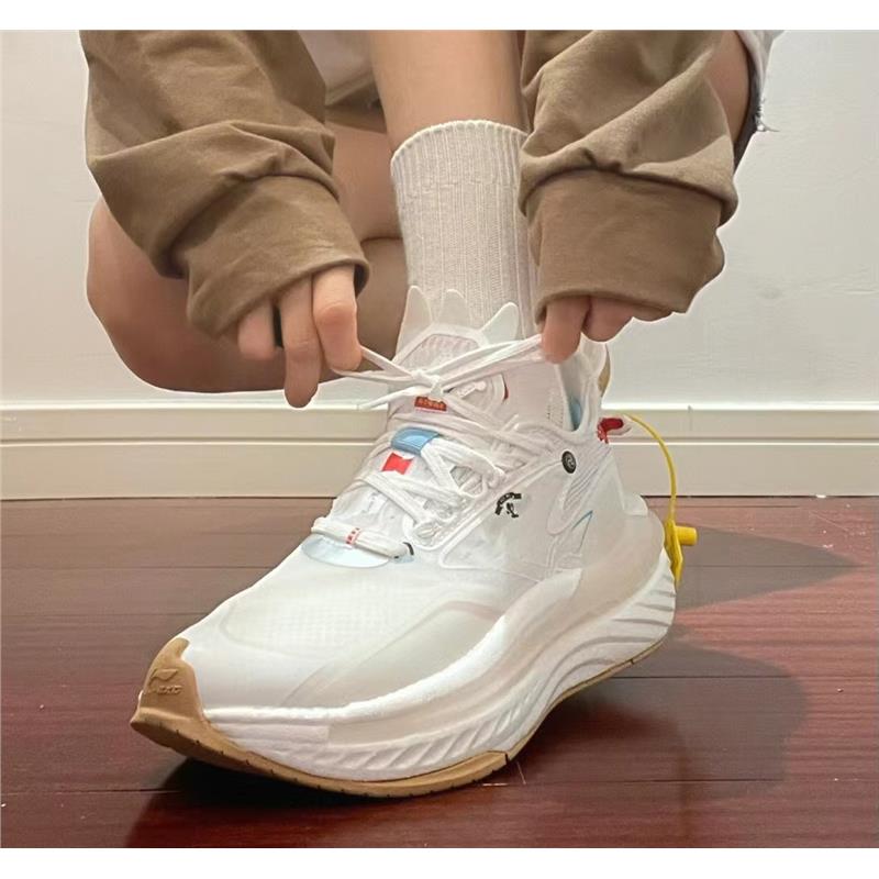 李宁超越6休闲鞋女2022新款迪士尼联名玩具总动员运动鞋男AGLS016