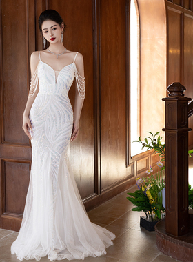 白色年会晚礼服女2025新款高级感主持人鱼尾宴会高端轻奢小众冬季