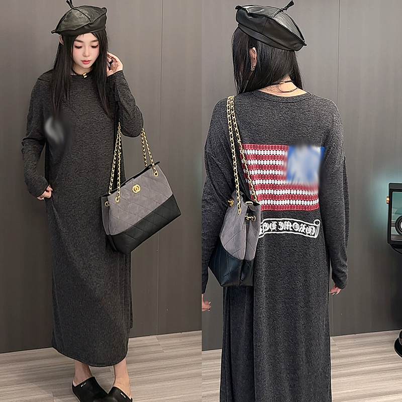 潮流复古梵文连衣裙2025夏季新款长袖T恤裙显瘦宽松连衣裙女