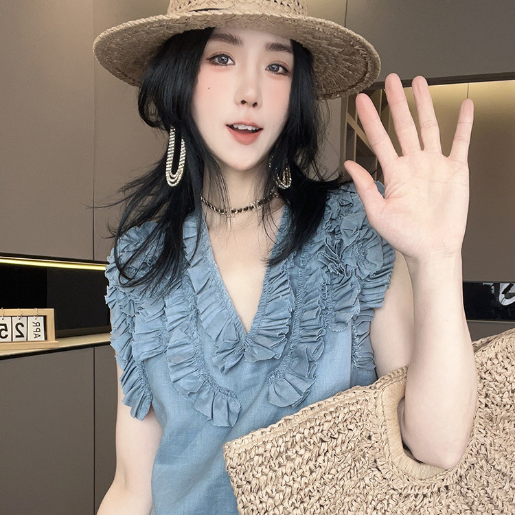 无袖连衣裙女2026春季新款欧洲站法式纯色中长款木耳边V领裙子