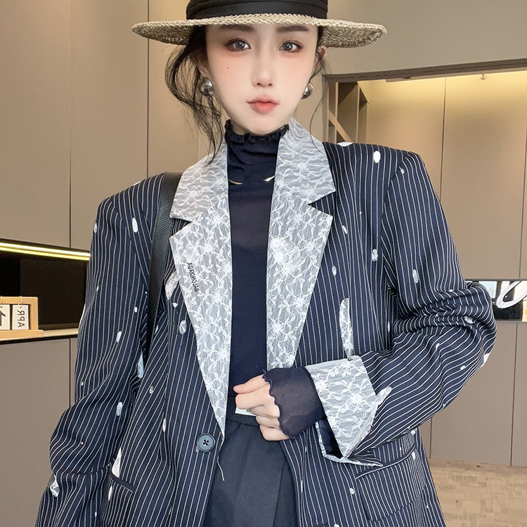 条纹外套女2025秋季新款女装蕾丝拼接西服翻领西装单排扣长袖上衣