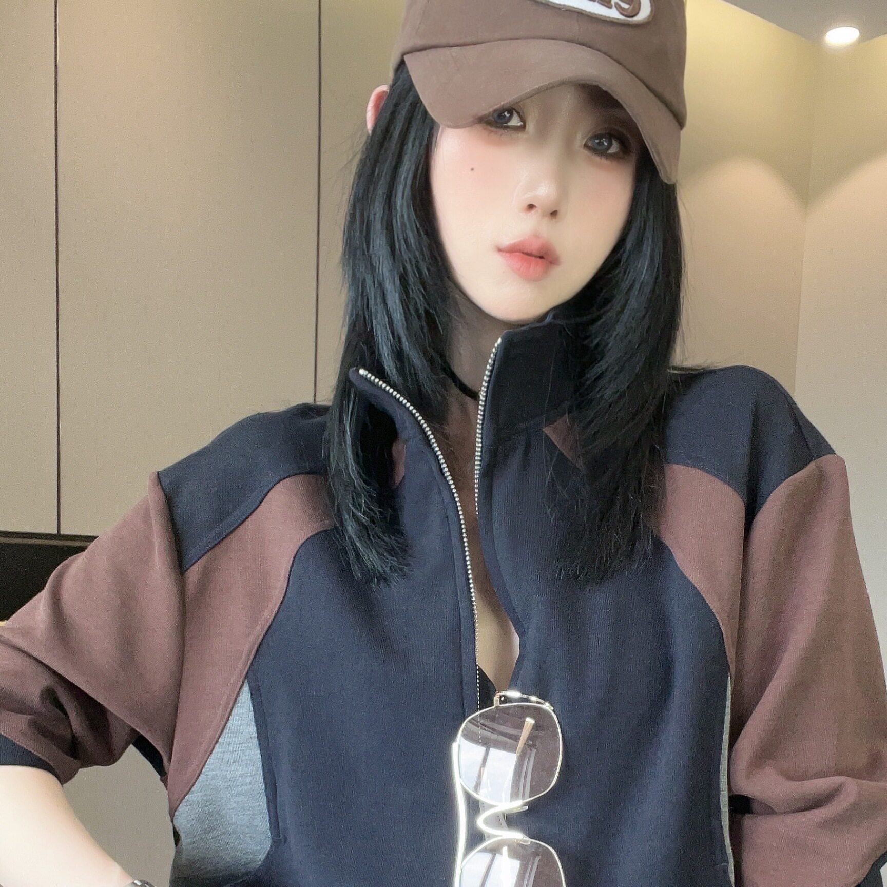 撞色拼接立领棒球服长袖外套阔腿短裤套装两件套女2026早秋新款