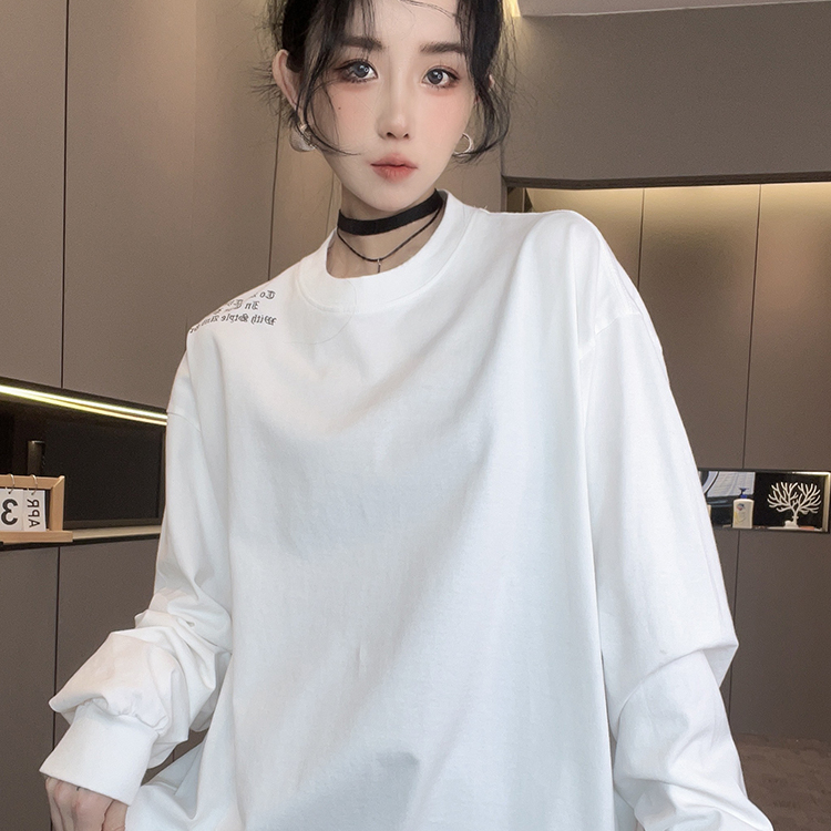 长袖T恤女2025秋冬新款宽松百搭中长款字母印花打底衫圆领上衣
