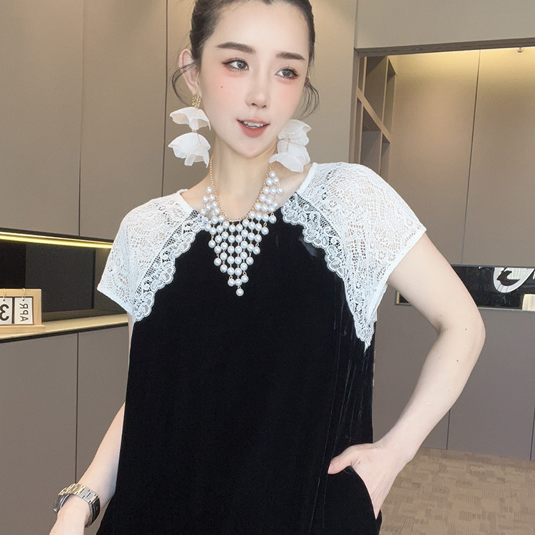 短袖连衣裙女2026夏季新款中长款撞色拼接蕾丝钩花镂空圆领裙子