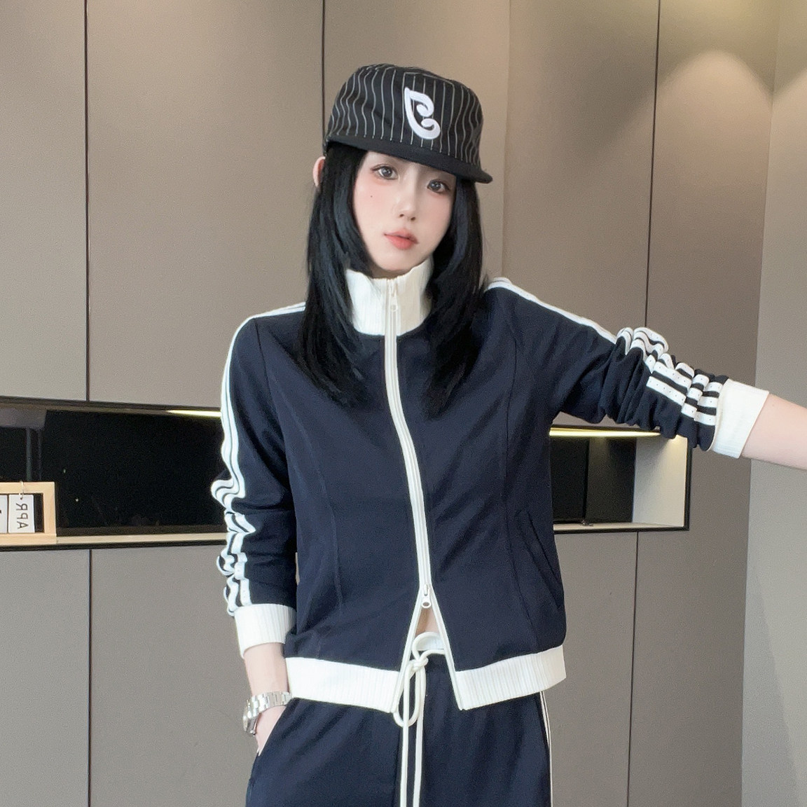 拉链长袖外套高腰长裤撞色侧条纹运动套装两件套女2026秋季新款