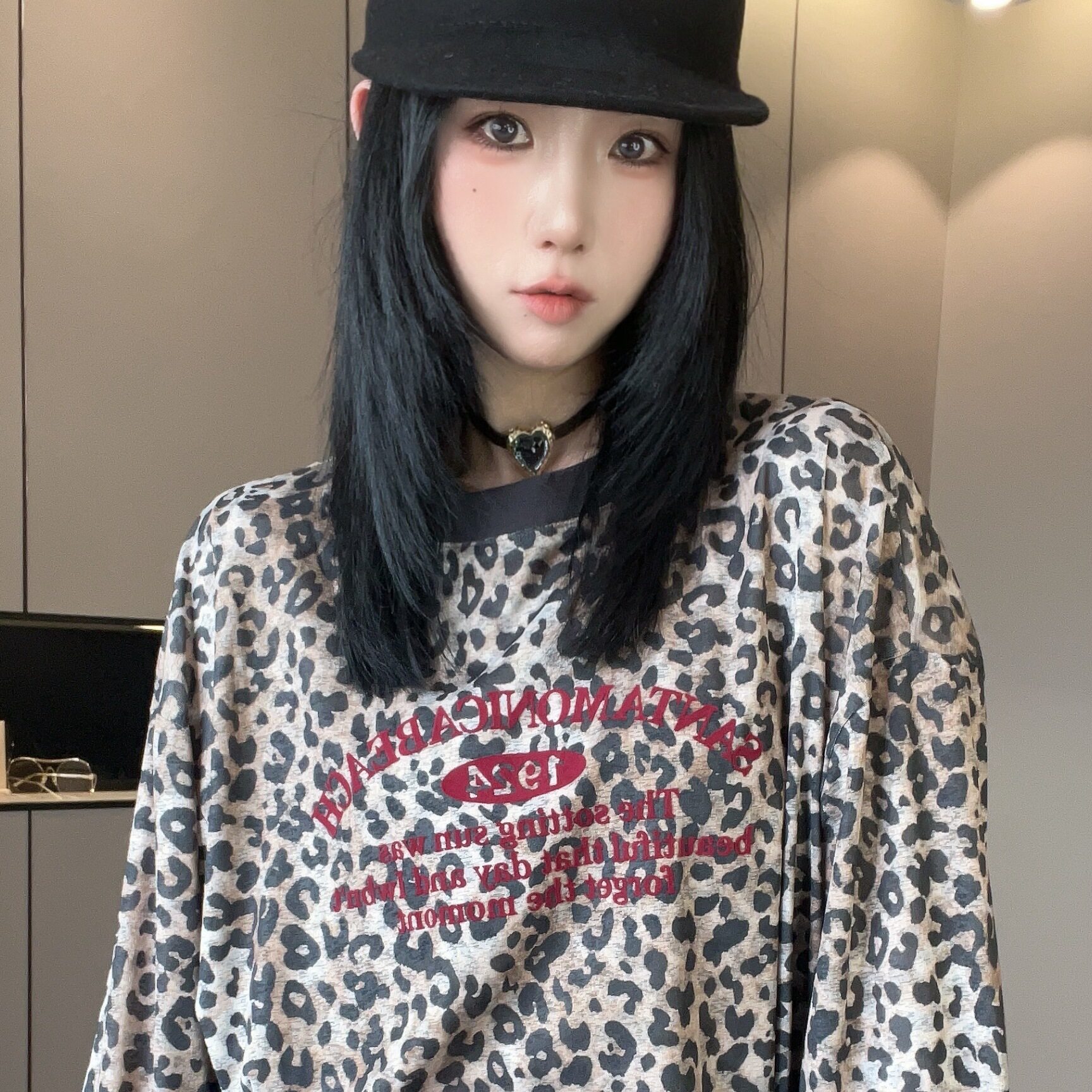 复古做旧破洞牛仔腰封豹纹长袖T恤时尚套装两件套女2026早秋新款