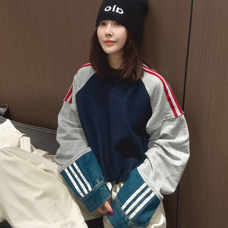牛仔拼接长袖卫衣女2025秋季新款韩版撞色拼接侧条纹圆领套头上衣