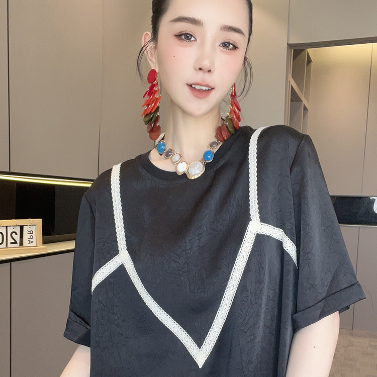 短袖连衣裙女2026夏季新款撞色拼接蕾丝钩花T恤裙圆领半袖裙子