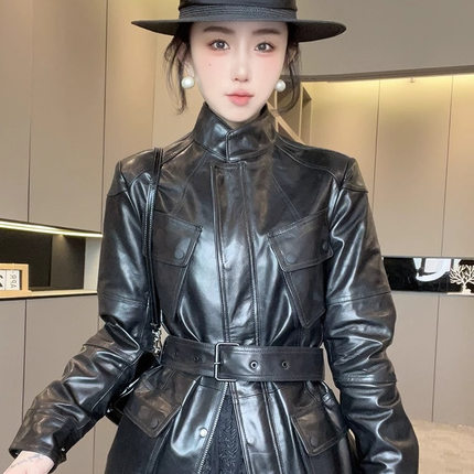皮衣女2025春季新款机车风纯色绵羊皮外套腰带收腰立领真皮上衣