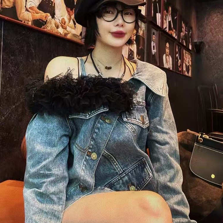 牛仔外套女2025秋季新款时尚不规则拼接露肩单排扣牛仔服长袖上衣