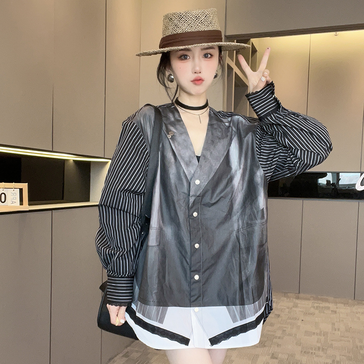 外套女2025秋季新款欧洲站设计感不规则拼接V领长袖单排扣上衣
