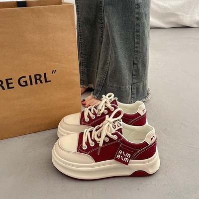 厚底小白鞋女2026年春季新款爆款增高百搭休闲软底面包鞋运动板鞋