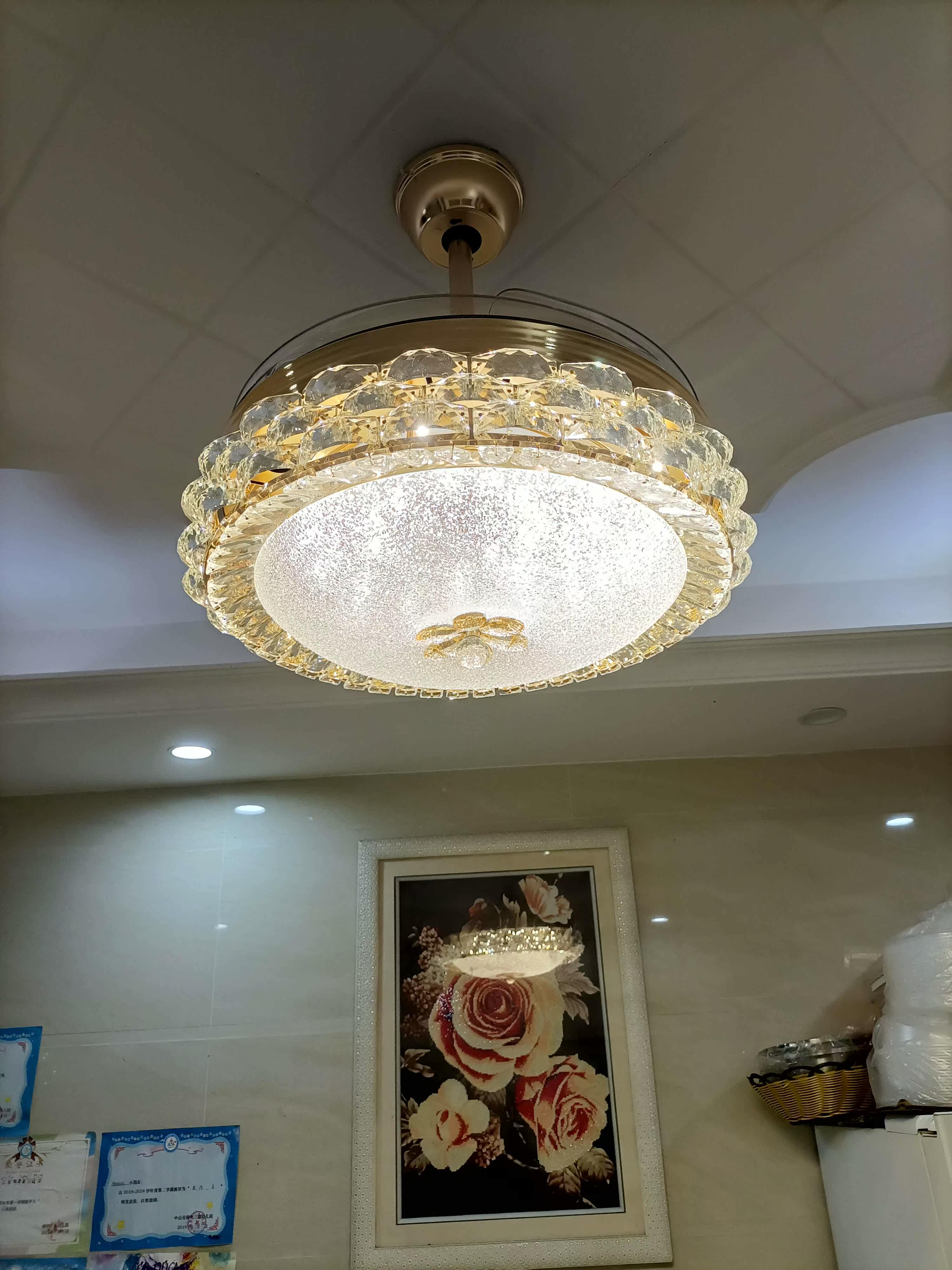 隐形风扇灯新款水晶智能灯餐厅风扇灯客厅简约吊扇灯具卧室电风扇