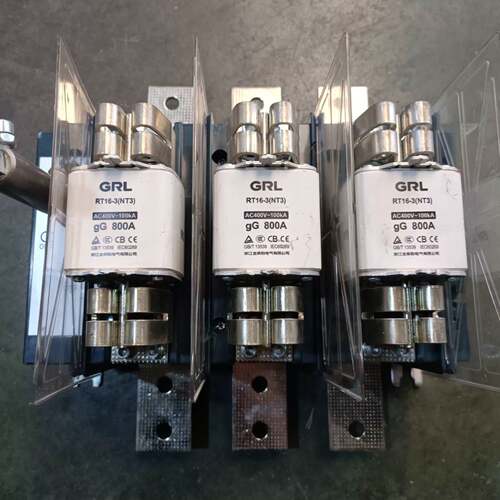 可维修2台未通电3P800A隔离开关熔断器组议价