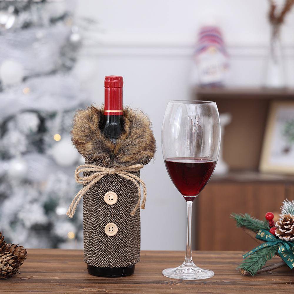 跨境圣诞节热卖红酒套装饰品毛绒衣服酒瓶套节日派对桌面布置道具
