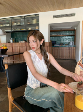 HEBEN MODE 琉璃花房 法式浪漫蕾丝V领无袖短款马甲上衣