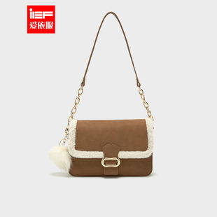 IEF/爱依服2026春季新款法式复古风通勤百搭设计感单肩中号小方包