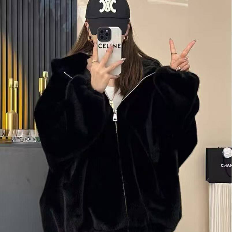 仿羊羔毛连帽外套女2025秋冬新款宽松加厚毛毛短款皮草外套ins风,女装/女士精品,短外套,淘宝优惠券,粉丝福利购,淘宝优惠卷