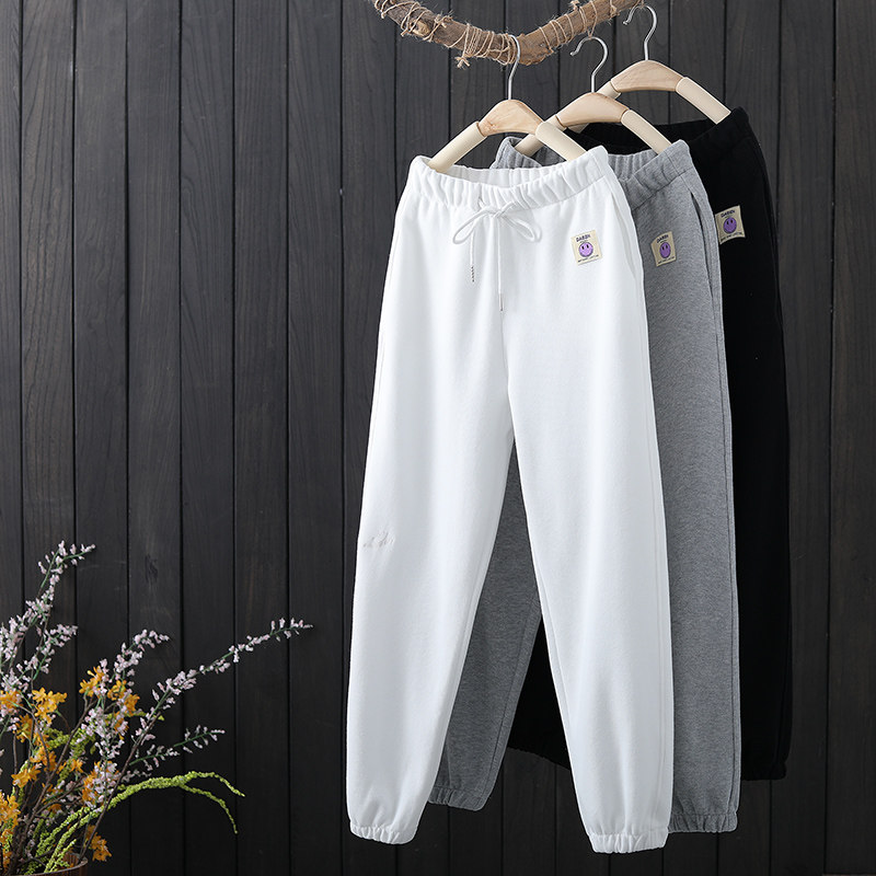 白色运动裤女春秋季薄款宽松束脚女裤子2021新款显瘦百搭休闲卫裤