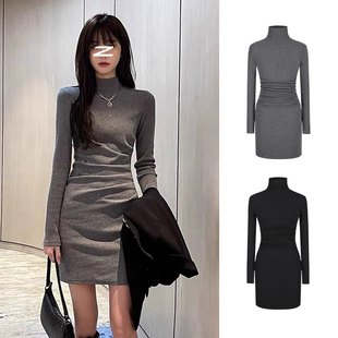 MosesQueen魔西女王褶皱收腰高领连衣裙女春秋显瘦包臀裙短裙子