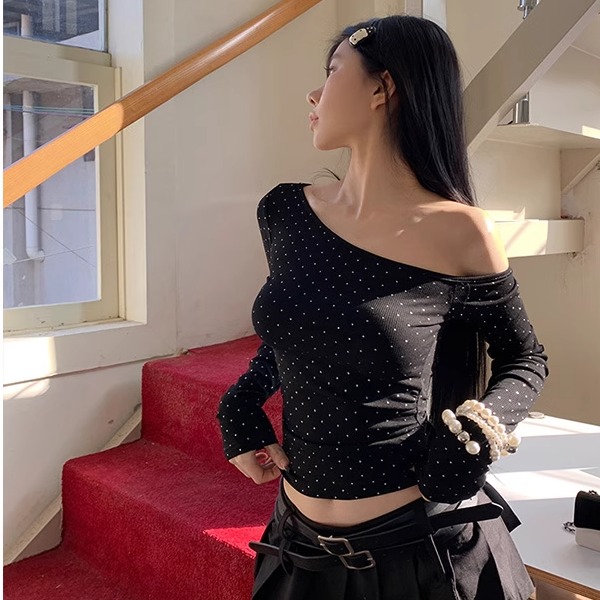 MosesQueen魔西女王辣妹波点斜领长袖早春显瘦掐腰T恤打底衫女