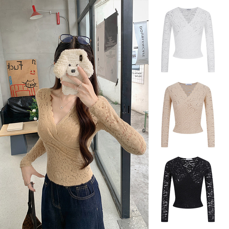 MosesQueen魔西女王v领蕾丝打底衫女内搭设计感收腰显瘦短款上衣