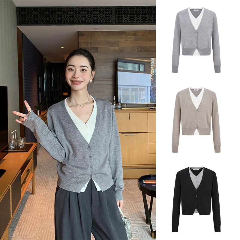 MosesQueen魔西女王早秋新款V领假两件针织开衫女宽松显瘦上衣