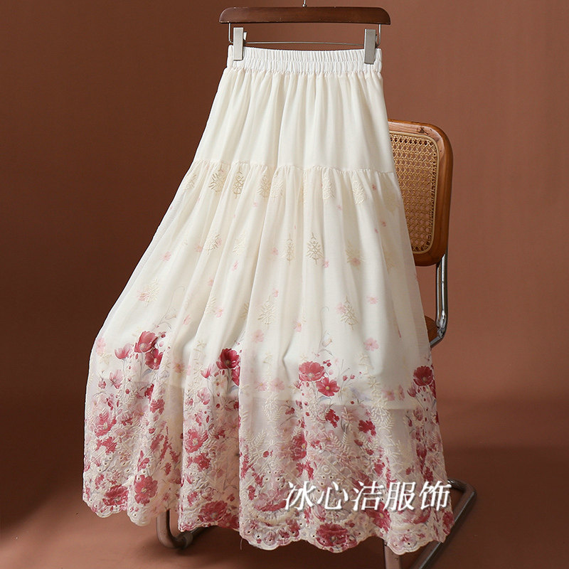 国风刺绣花朵A字半身裙女2026春季新款显瘦休闲大摆长款裙子伞裙