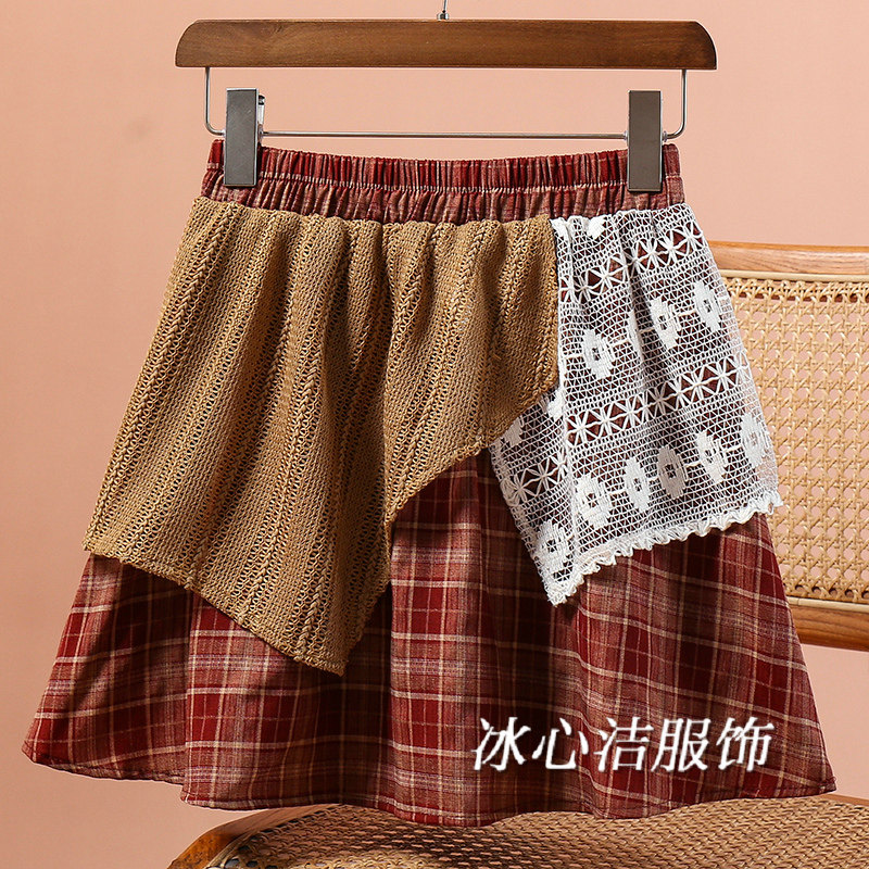 设计感蕾丝拼接格子半身裙