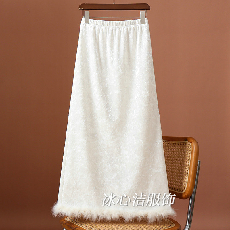 冬天好看加厚丝绒A字包臀半身裙女秋冬2025新款黑色加绒裙子长裙