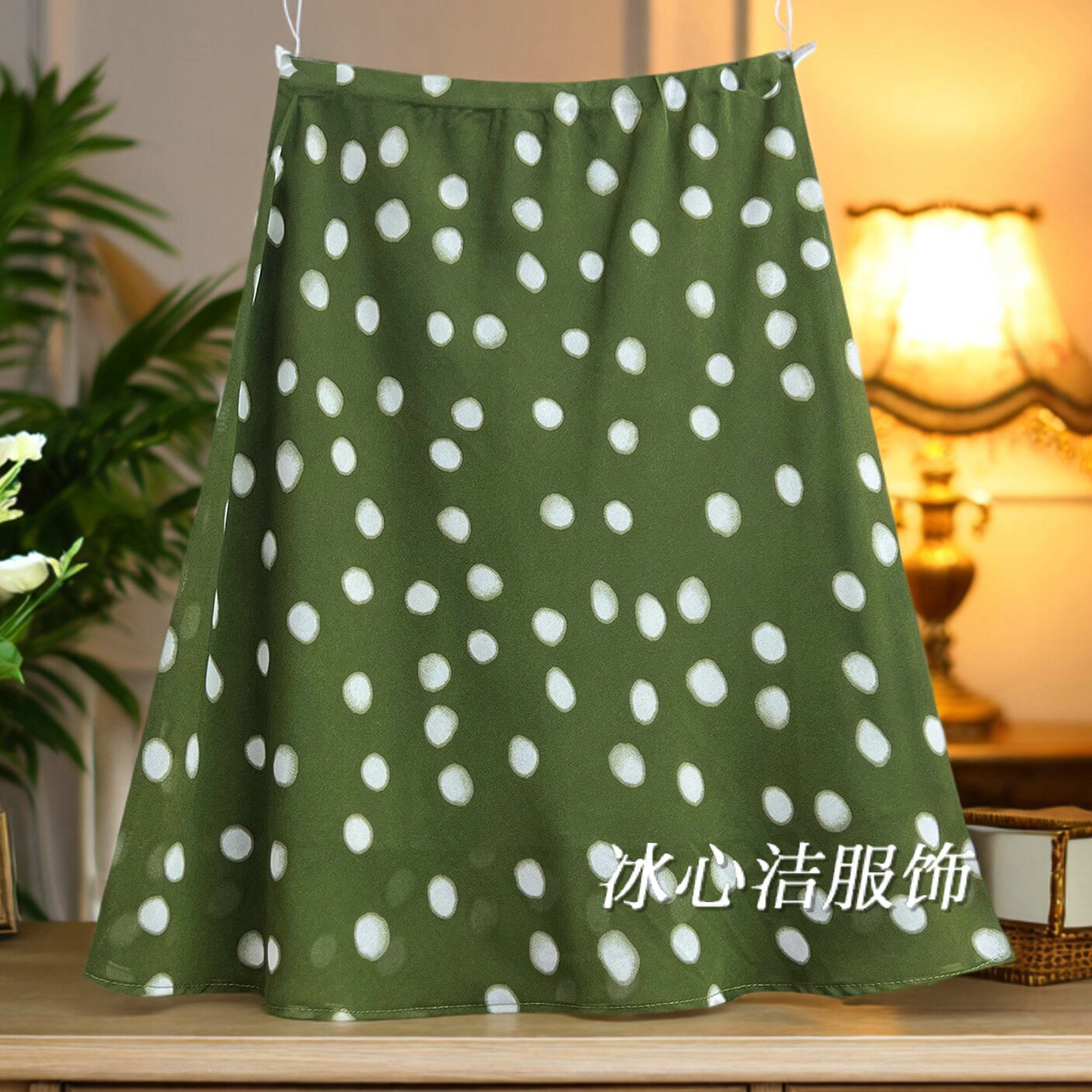 复古绿色大圆A字包臀短裙半身裙