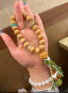 猴头拉丝屁桃爱心手持配桃木猫吃鱼芭比檀小熊坨骨奶酪文玩手链