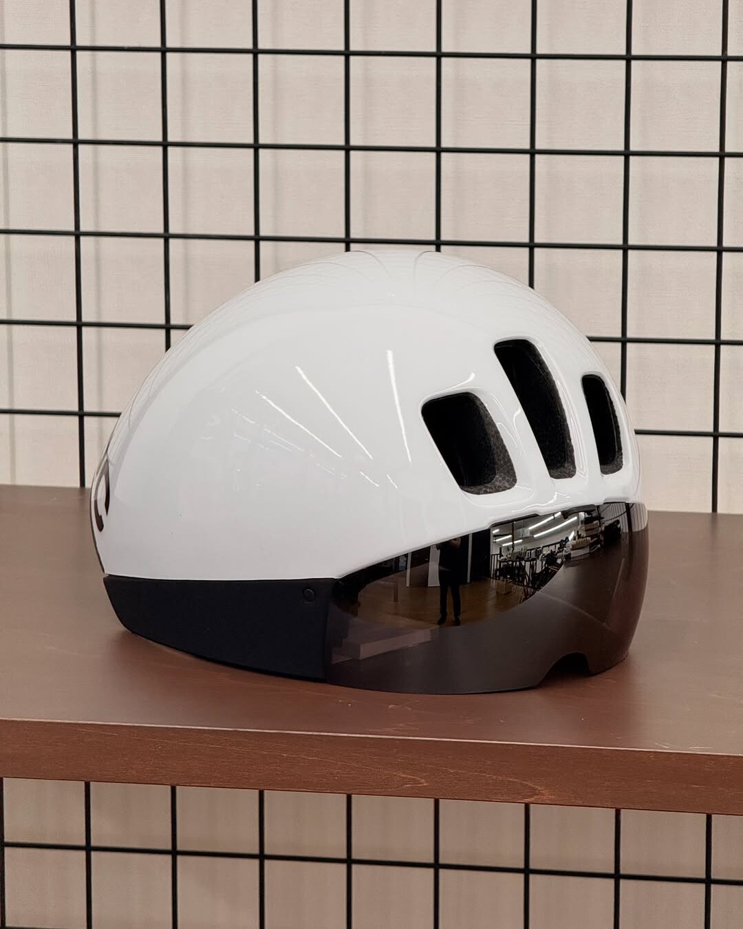 POC Procen Air公路骑行头盔仿计时赛安全帽设计集成磁吸护目镜